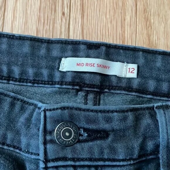 Levi's Jeans Womens 12 Gray Charcoal Mid Rise Skinny Western Barn Minimalist - Picture 6 of 12
